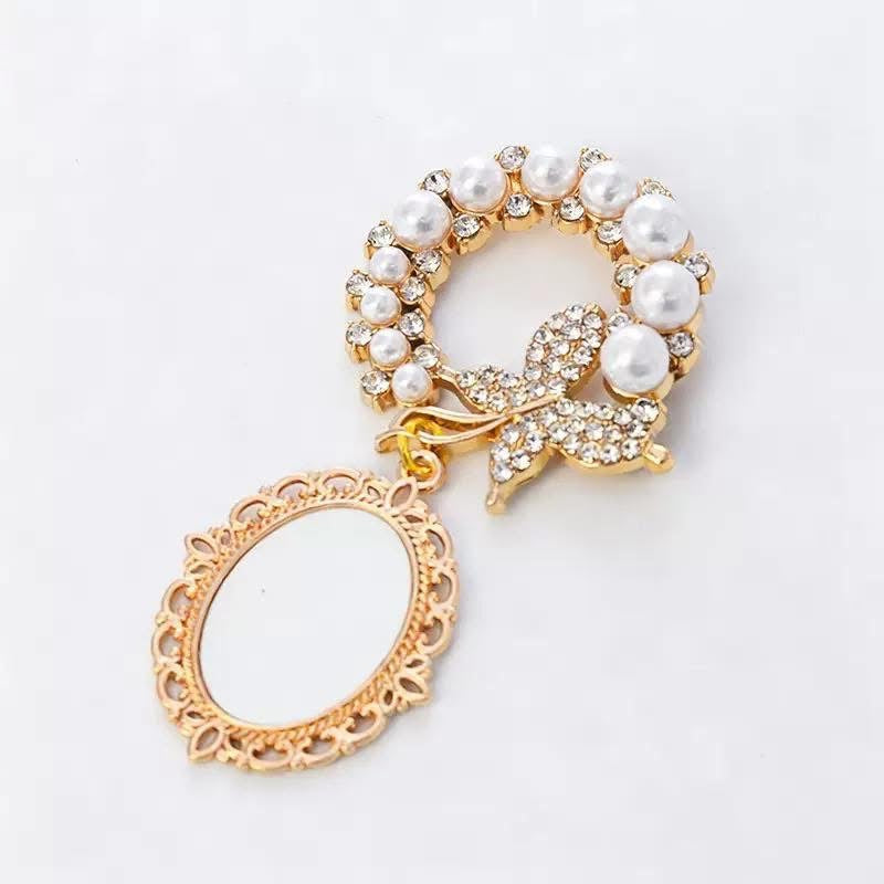 Photo brooches
