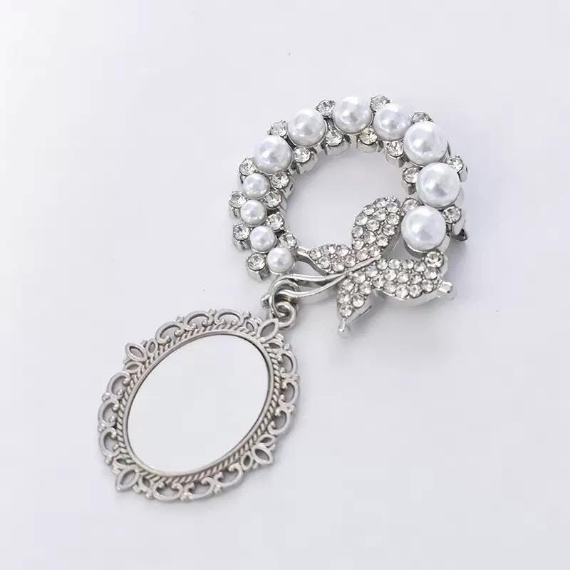 Photo brooches